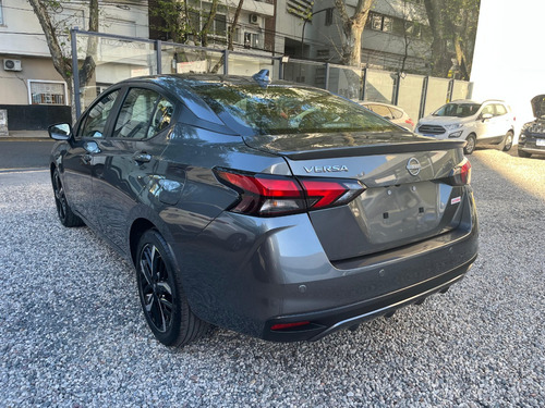 Nissan Versa 1.6 Exclusive At 2025