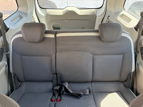 Chevrolet Spin 1.8 N LT M/T 2013