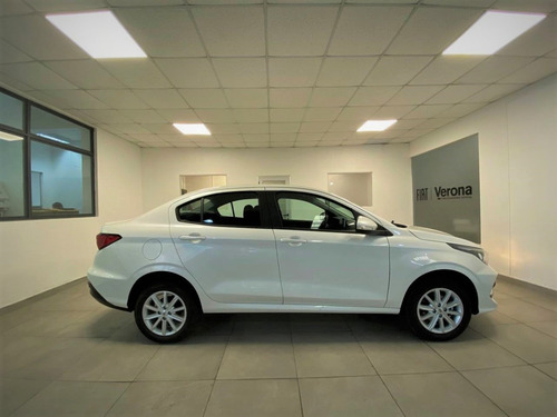 Fiat Cronos Drive CVT 2024