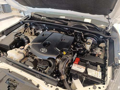 Toyota Hilux Pick-Up 2.8 Cd Sr 204Cv 4X4 At 2023