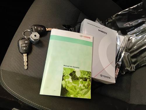 Toyota Yaris 1.5 4 P Xls Cvt L/22 2022