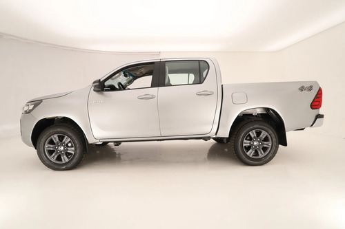 Toyota Hilux Pick-Up 2.8 Cd Sr 204Cv 4X4 At 2026