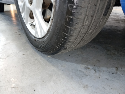 Ford Fiesta 1.6 5 P S Plus 2014