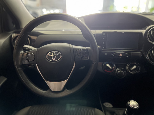 Toyota Etios 1.5 Sedan Xs 2018