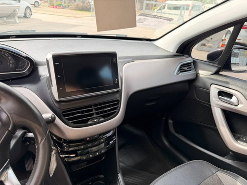 Peugeot 208 1.6 5p Feline 2020