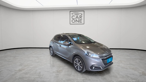 Peugeot 208 1.6 FELINE L16 2017