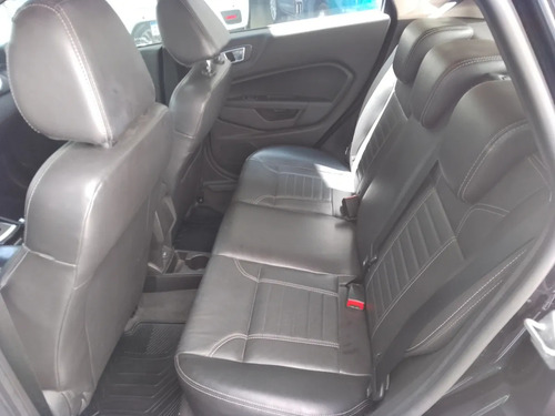 Ford Fiesta Kinetic 1.6 Sedan Titanium Powershift 120cv 2014