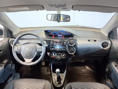 Toyota Etios 1.5 4 P Xls 2015