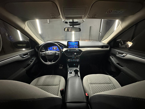 Ford Kuga 2.5 4X2 SE HIBRIDA AT L20 2020