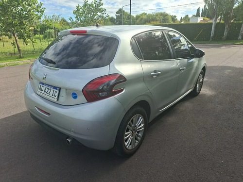 Peugeot 208 ALLURE 1.6 2018