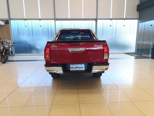 Toyota Hilux Pick-Up 2.8 Cd Srv 177cv 4x2 2017