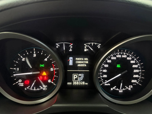 Toyota Land Cruiser 4.5 D4-D 200 VX AT 2013