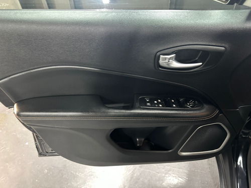 Jeep Compass 2.4 LONGITUDE AT6 4X2 L18 2019