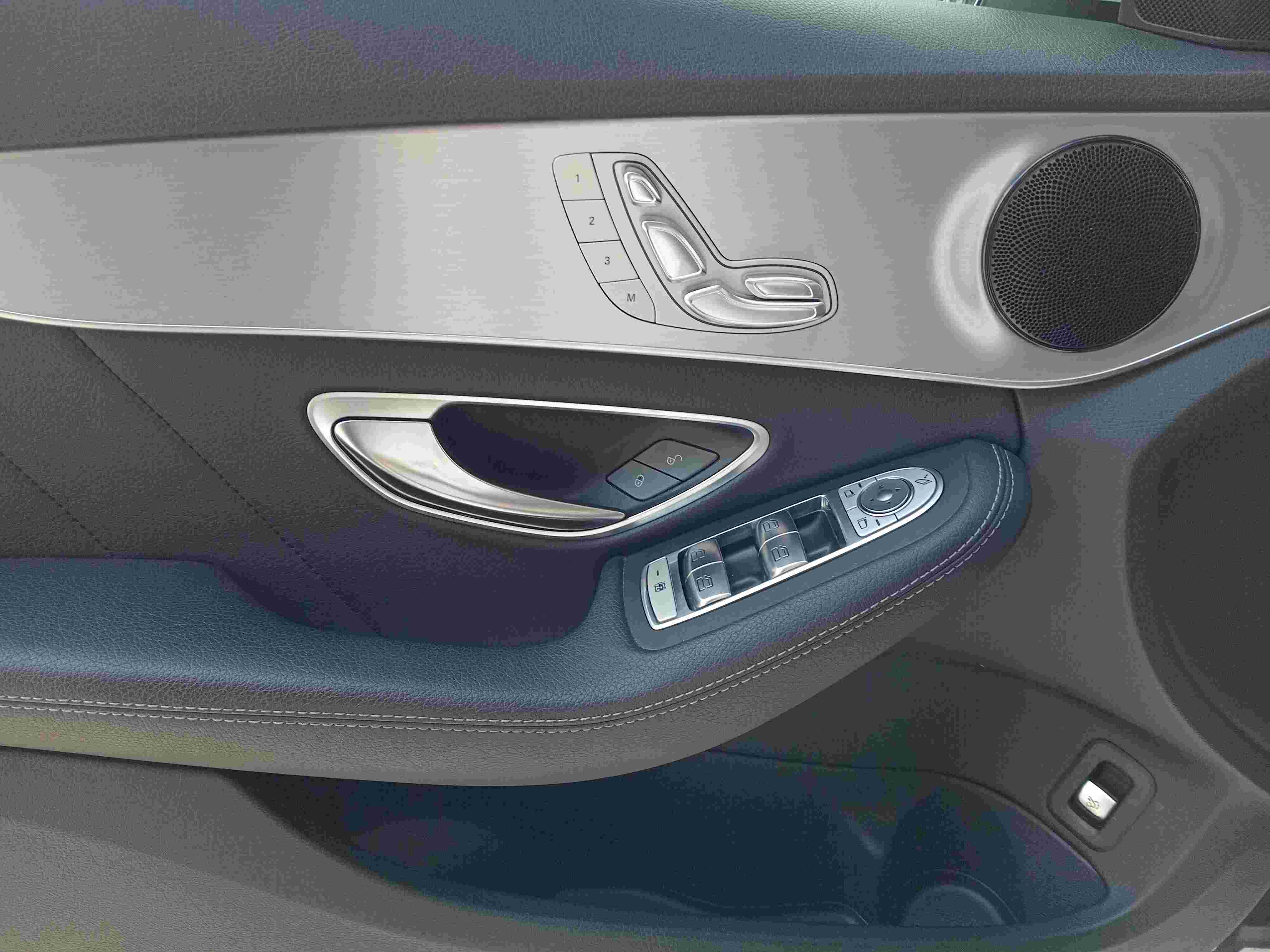 Mercedes-Benz C300 2.0 C300 258cv Sedan 2020