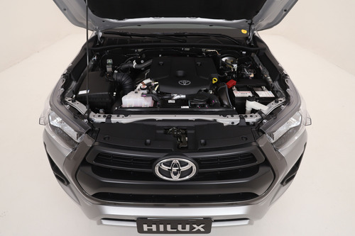 Toyota Hilux Pick-Up 2.4 Cd Sr 150cv 4x2 2025
