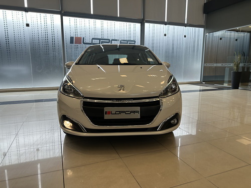 Peugeot 208 1.6 Allure 2018