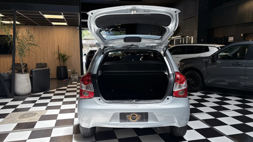 Toyota Etios 1.5 Xls 2016