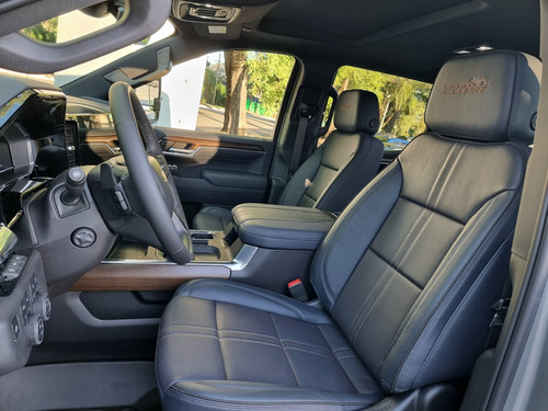 Chevrolet Silverado 5.3 V8 High Country 2025