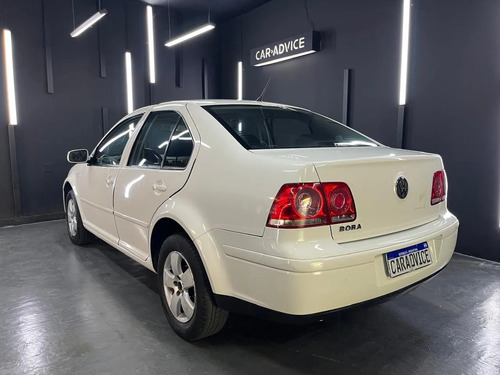 Volkswagen Bora 2.0 MPI TRENDLINE L07 2010