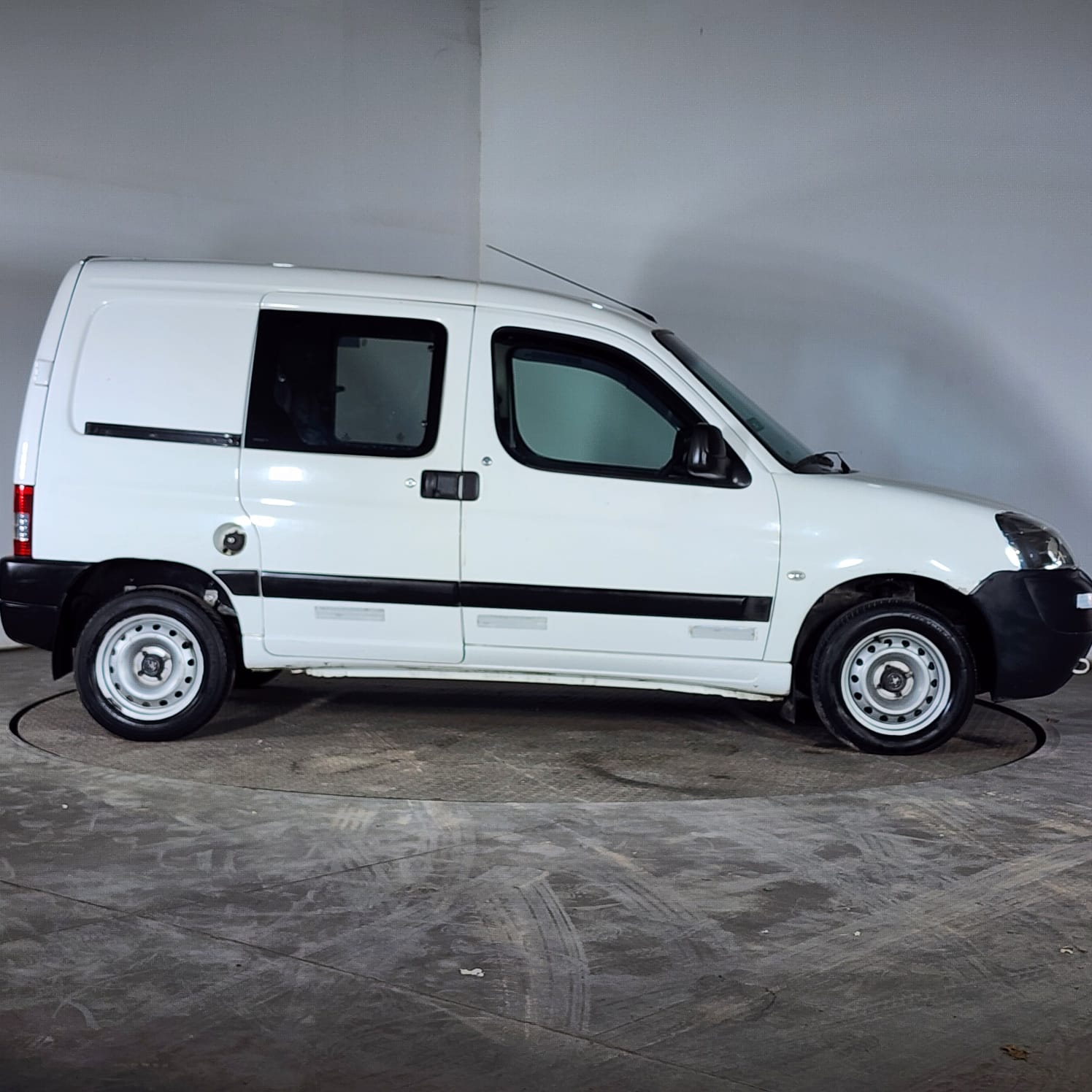 Peugeot PARTNER CONFORT 1.6 HDI 2016