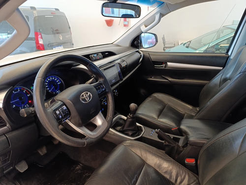 Toyota Hilux Pick-Up 2.8 Cd Srx 177cv 4x4 2016