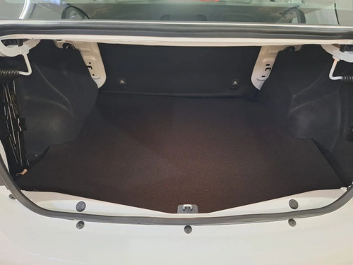 Renault Logan 1.6 16v Intense 2026