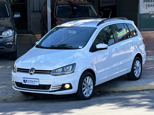 Volkswagen Suran 1.6 Comfortline 101cv 2015