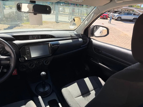 Toyota Hilux 2.4 Dc 4x4 Tdi Dx 2022