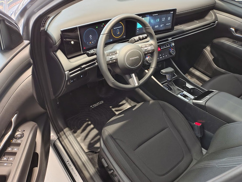 Hyundai Tucson 2.0 Safety 2Wd At 2025