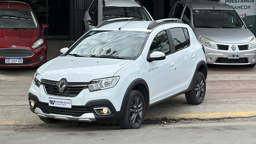Renault Stepway 1.6 16V Intens C.A.B At 2023