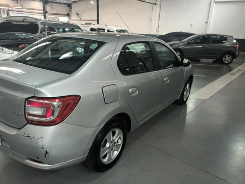 Renault Logan 1.6 Privilege 105cv 2015