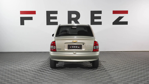 Chevrolet Corsa Classic 1.6 Gl Aa 4P 2009