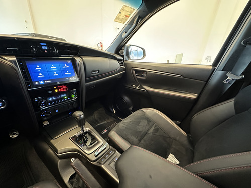 Toyota SW4 2.8 Tdi Gr-s 4x4 7as 6at 2025