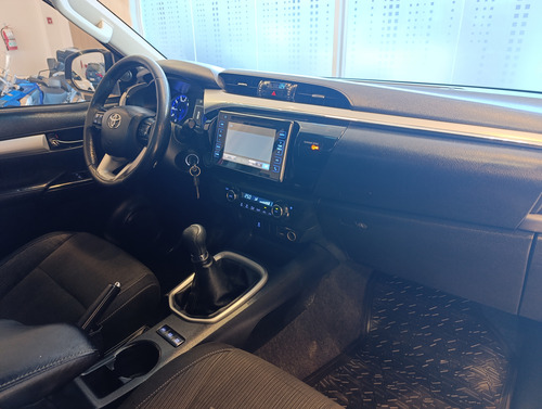 Toyota Hilux Pick-Up 2.8 Cd Srv 177cv 4x2 2017