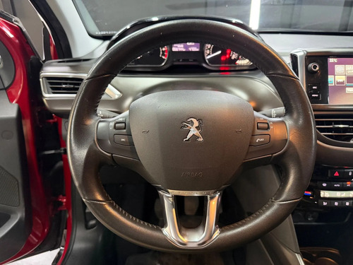 Peugeot 2008 1.6 FELINE L16 2016
