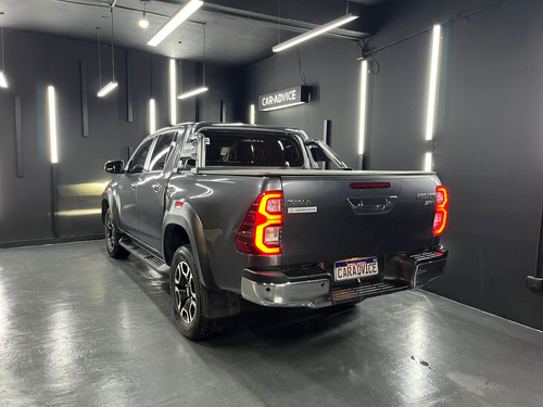 Toyota Hilux 2.8 TDI 4X2 SRX AT6 2022