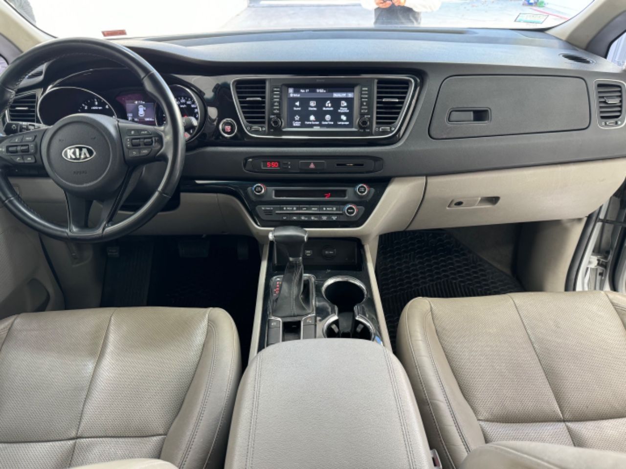 Kia Carnival 2.2 EX Crdi AT 2019