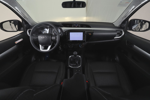 Toyota Hilux Pick-Up 2.8 Cd Sr 204Cv 4X4 2025