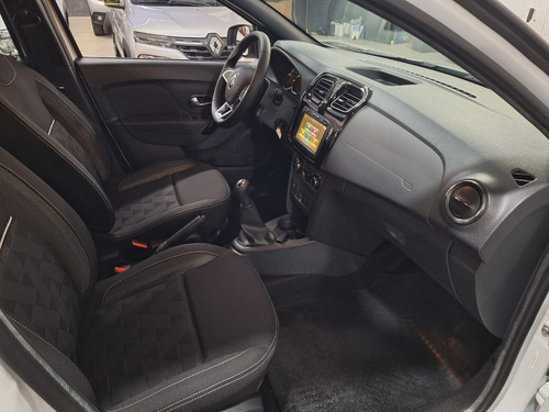 Renault Logan 1.6 16v Intense 2026