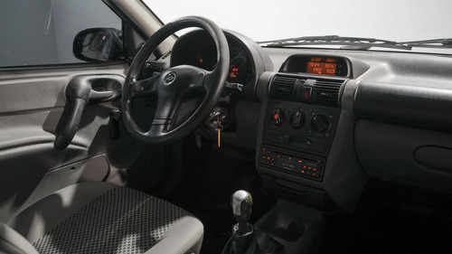 Chevrolet Corsa Classic 1.6 Gl Aa 4P 2009