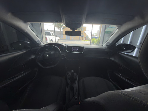 Peugeot 208 1.2 Like 2021