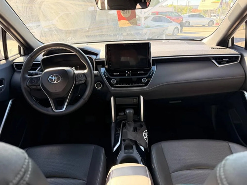 Toyota Corolla Cross 2.0 Seg Cvt 2024