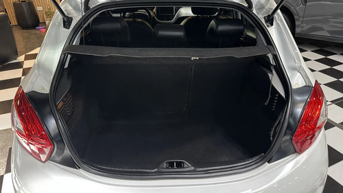 Peugeot 208 1.6 Feline 2017