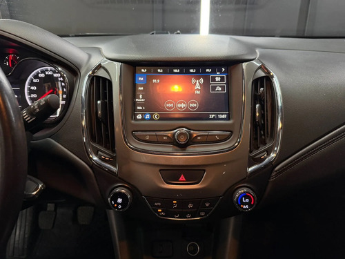 Chevrolet Cruze 1.4 LT 5P L20 2021