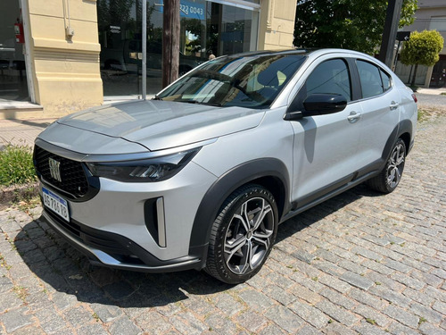 Fiat FASTBACK TURBO 270 AT 2024