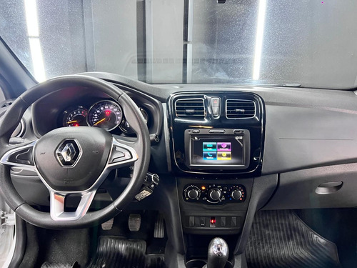 Renault Logan II 1.6 16V ZEN 2022