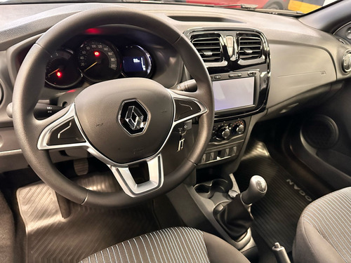 Renault Logan 1.6 16v Life 2025