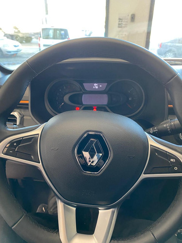 Renault Duster Oroch OUTSIDER 2025