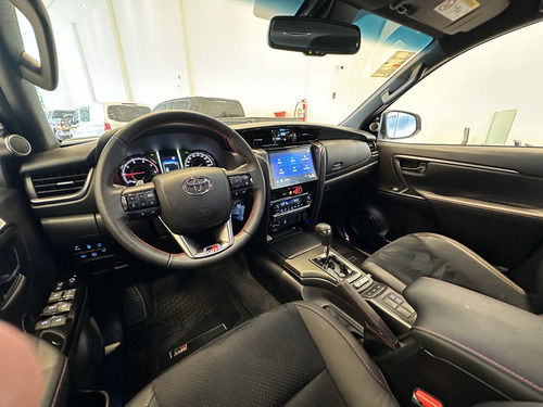 Toyota SW4 2.8 Tdi Gr-s 4x4 7as 6at 2025