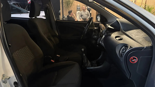 Toyota Etios 1.5 Sedan Xls 2016